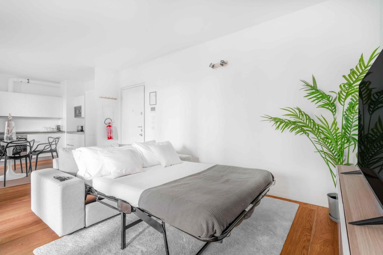 Modern With Terrace & Garage By Ndp Rent Appartement *